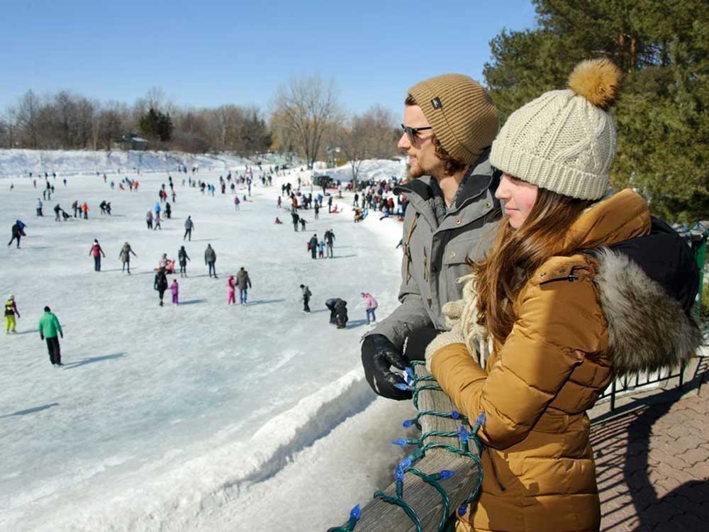 application-mobile-parcourir-laval