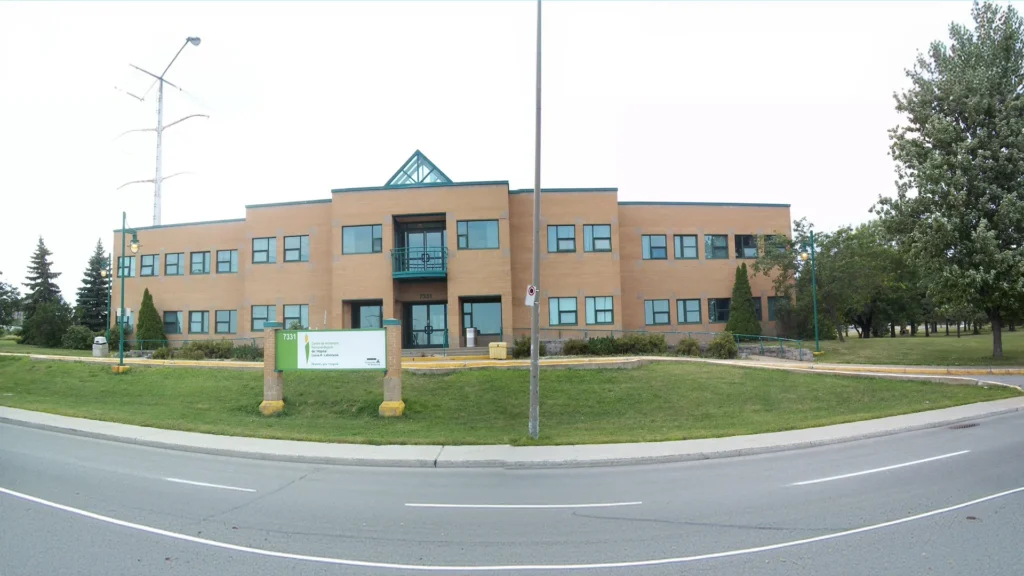 Exterior of the Centre de recherche Fernand-Seguin de l'Hôpital Louis-H. Lafontaine, a two-storey brick building in Montreal